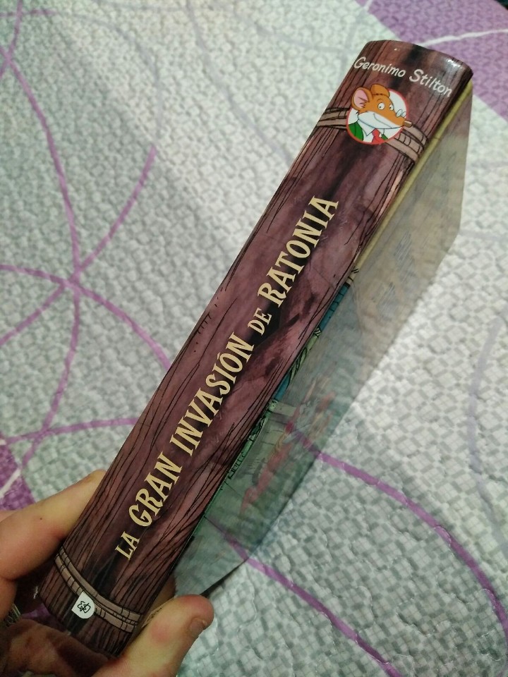 Libros de segunda mano: Libro geronimo stilton. La gran invasion de ratonia - Foto 2