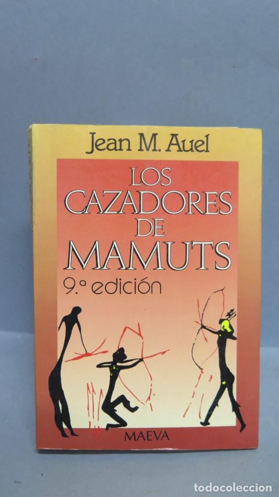 Libros de segunda mano: LOS CAZADORES DE MAMUTS. JEAN M. AUEL - Foto 1