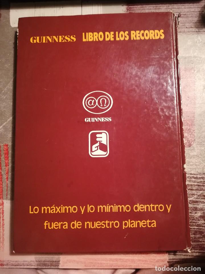 Libros de segunda mano: Guinness, libro de los records - 1983 - Foto 2