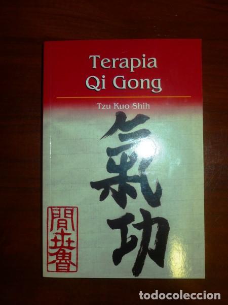 Libros de segunda mano: Terapia Qi Gong / Tzu Kuo Shih - Foto 1
