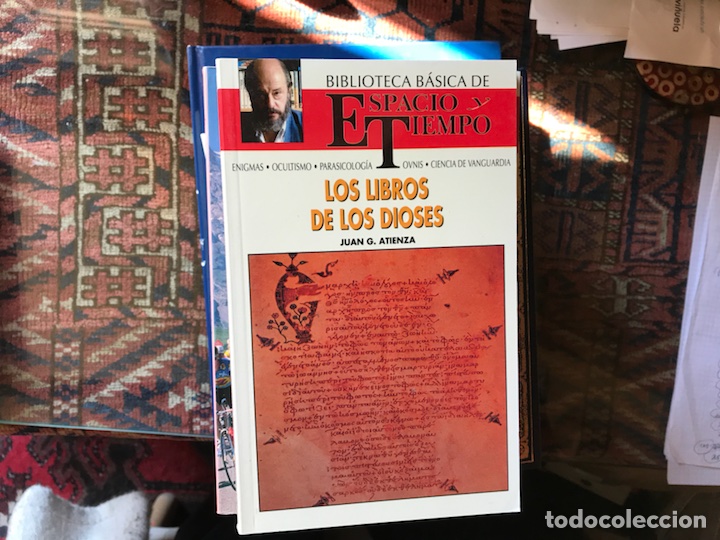Libros de segunda mano: Los libros de los dioses. Juan G. Atienza - Foto 1