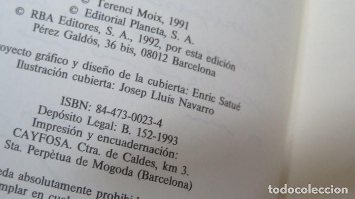 Libros de segunda mano: GARRAS DE ASTRACAN. TERENCI MOIX - Foto 2