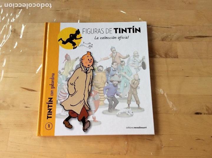 Libros de segunda mano: Figuras de Tint&iacute;n ; Tint&iacute;n con gabardina