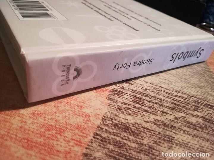 Libros de segunda mano: Symbols - Sandra Forty - en ingl&eacute;s - Foto 6