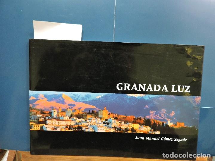 Libros de segunda mano: Granada luz. G&Oacute;MEZ SEGADE, Juan Manuel. Granada 1999 - Foto 1