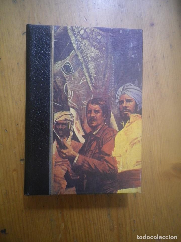 Libros de segunda mano: LO MEJOR DE EMILIO SALGARI LA CIMATARRA DE BUDA  EDICIONES NAUTA - Foto 1