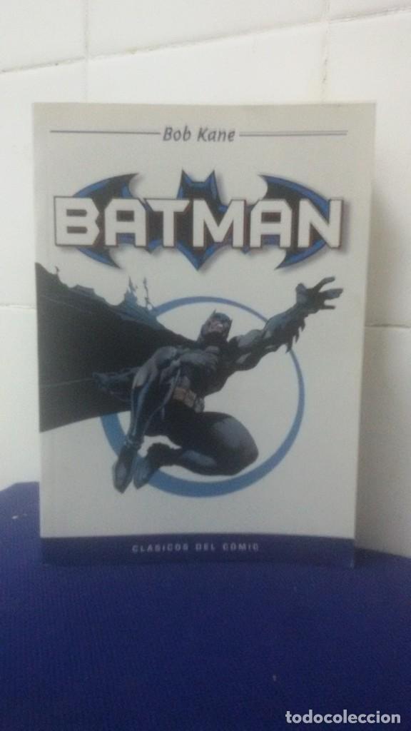 Libros de segunda mano: BATMAN  - BOB KANE &ndash; CL&Aacute;SICOS DEL COMIC - Foto 1