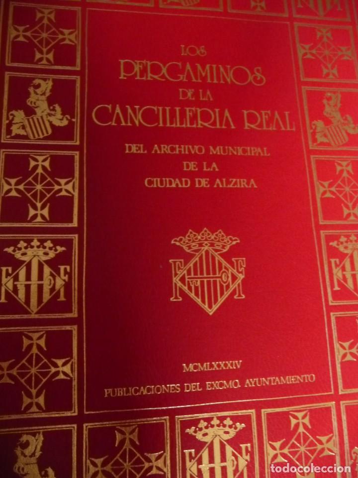 Libros de segunda mano: Los pergaminos de la cancilleria real del archivo municipal de la ciudad de alzira,1984,550pp.