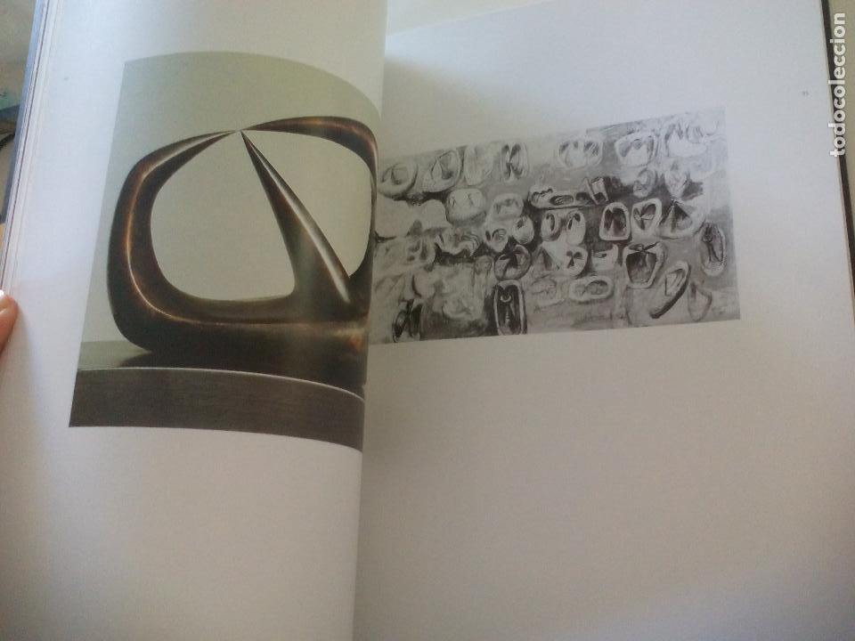 Libros de segunda mano: HENRY MOORE. UNA VISI&Oacute;N MONUMENTAL. JOHN HEDGECOE. EVERGREEN. 2005 - Foto 6