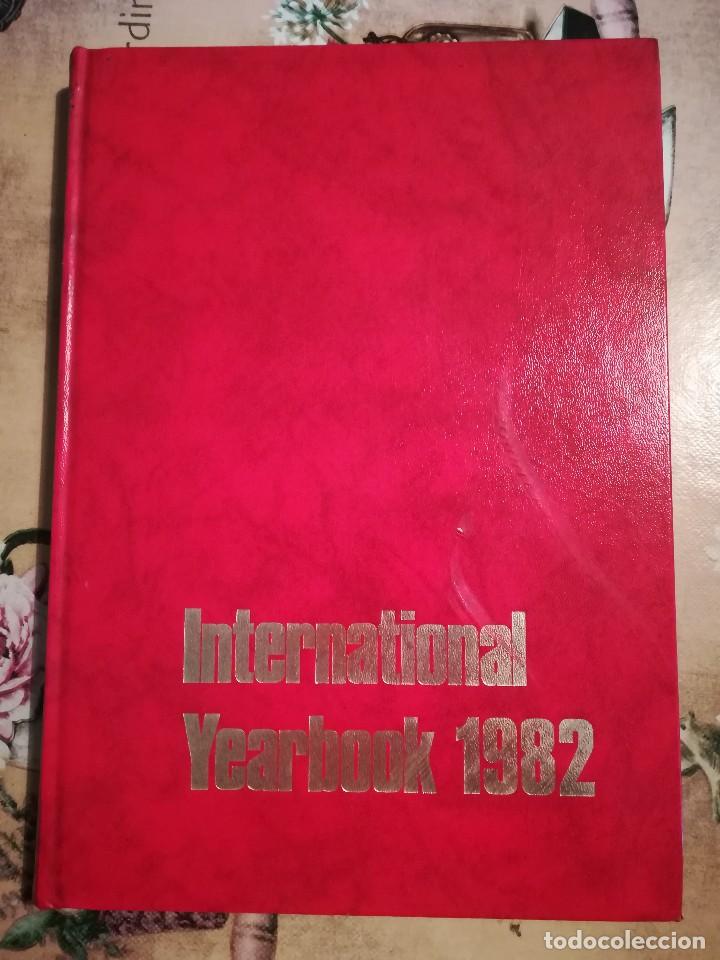 Libros de segunda mano: International Yearbook 1982 - en ingl&eacute;s - Foto 1