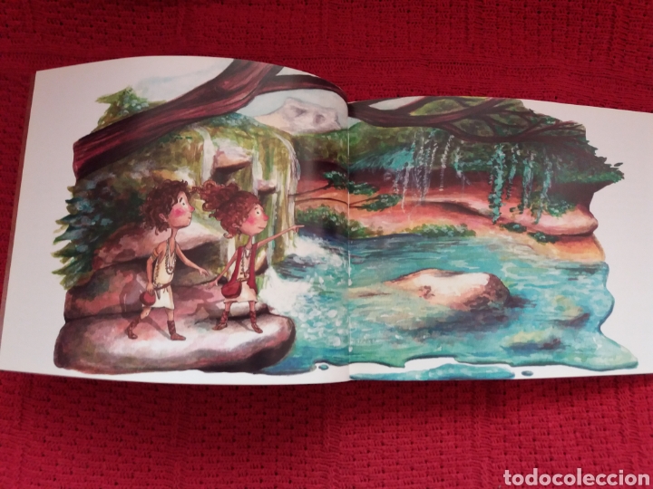 Libros de segunda mano: EL SECRETO DE LAS PIEDRAS BLANDAS EDICION BILING&Uuml;E ESPA&Ntilde;OL E INGL&Eacute;S - Foto 2