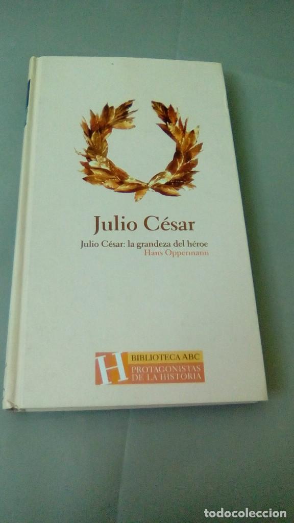 Libros de segunda mano: JULIO CESAR: LA GRANDEZA DEL HEROE.- HANS OPPERMANN - Foto 1