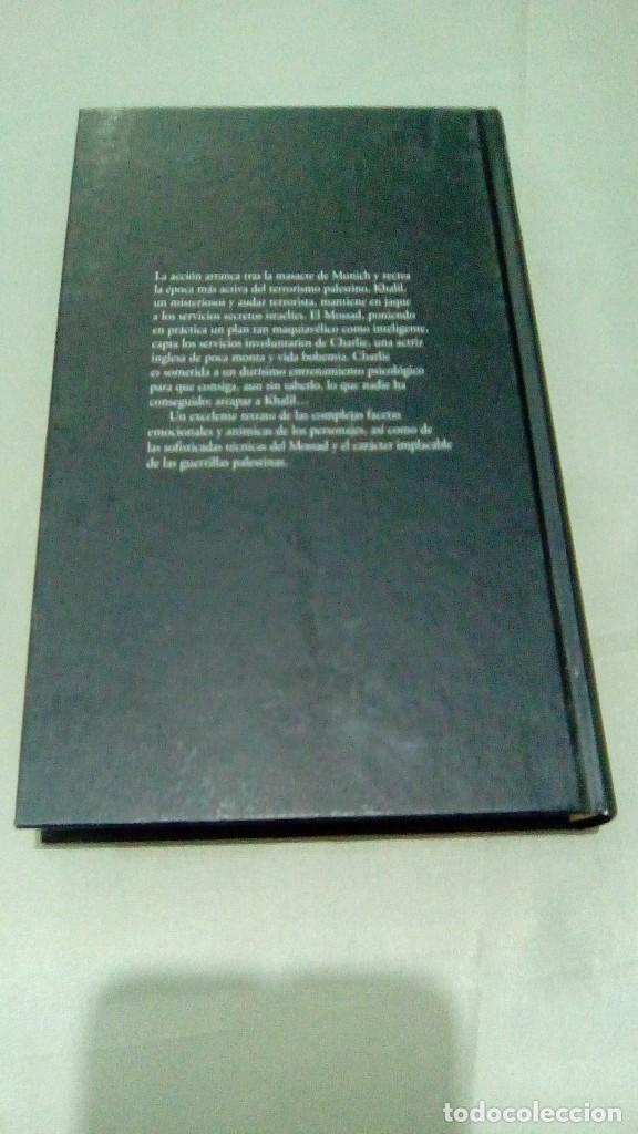 Libros de segunda mano: LA CHICA DEL TAMBOR (II).- JOHN LE CARRE - Foto 2