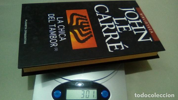 Libros de segunda mano: LA CHICA DEL TAMBOR (II).- JOHN LE CARRE - Foto 3