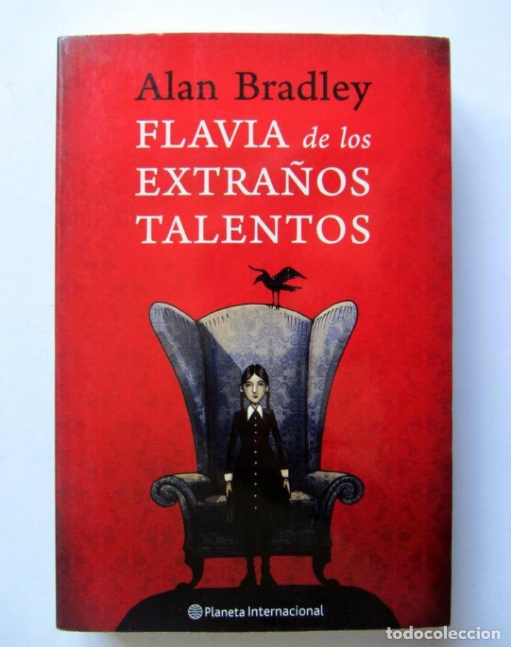 Libros de segunda mano: Flavia de los extra&ntilde;os talentos. Alan Bradley. Ed. Planeta, 2009. - Foto 1