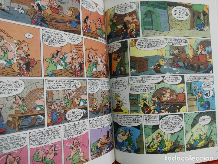 Libros de segunda mano: libro asterix tapa dura  asterix  el escudo arverno - Foto 2