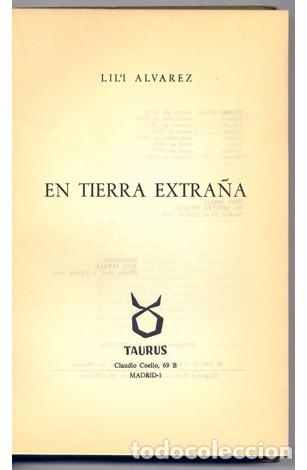 Libros de segunda mano: &Aacute;LVAREZ, Lili. En tierra extra&ntilde;a. 1964. - Foto 2