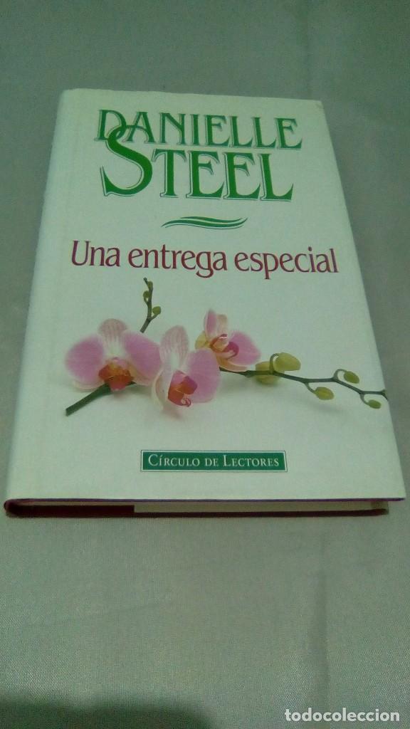 Libros de segunda mano: UNA ENTREGA ESPECIAL.- DANIELLE STEEL - Foto 1