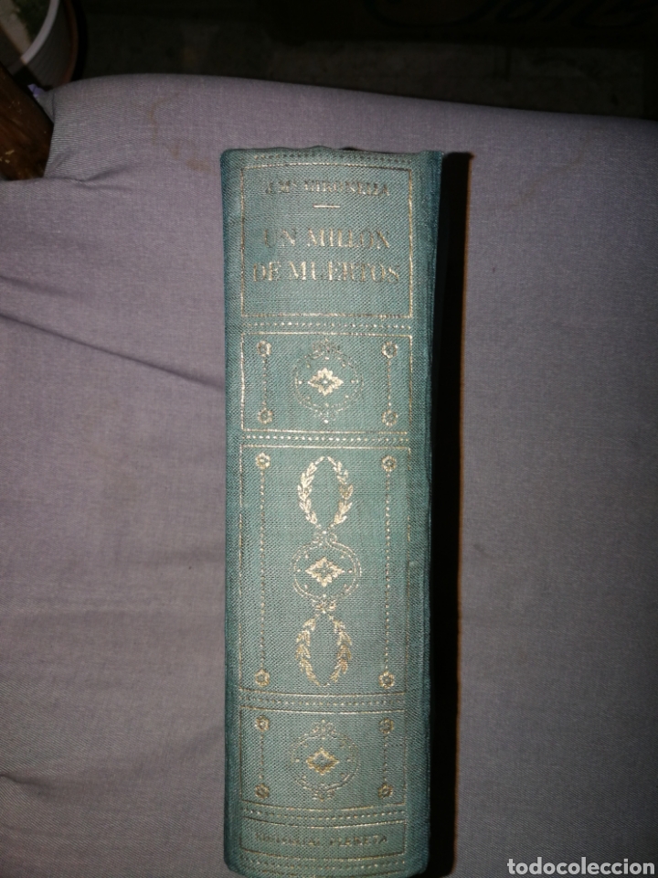 Libros de segunda mano: Un mill&oacute;n de muertos - Foto 1