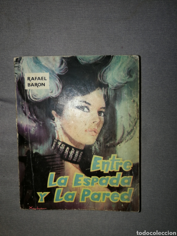 Libros de segunda mano: Entre la espada y la pared - Foto 1