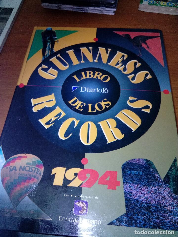 Libros de segunda mano: GUINNESS EL LIBRO DE LOS RECORDS. 1994. EST5B2 - Foto 1