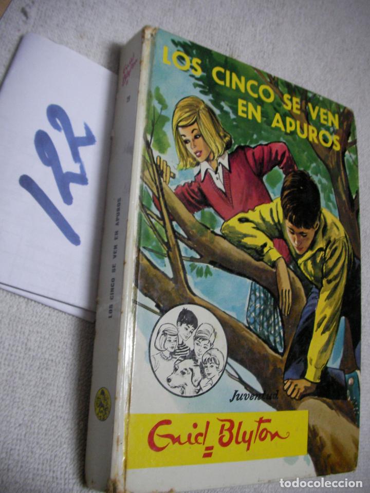 Libros de segunda mano: LOS CINCO SE VEN EN APUROS - ENID BLYTON - Foto 1