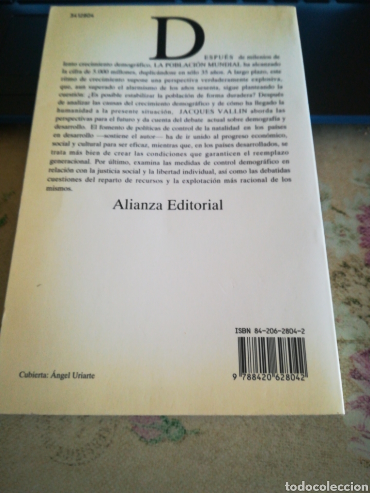 Libros de segunda mano: La poblaci&oacute;n mundial - Jacques Vallin - Foto 2