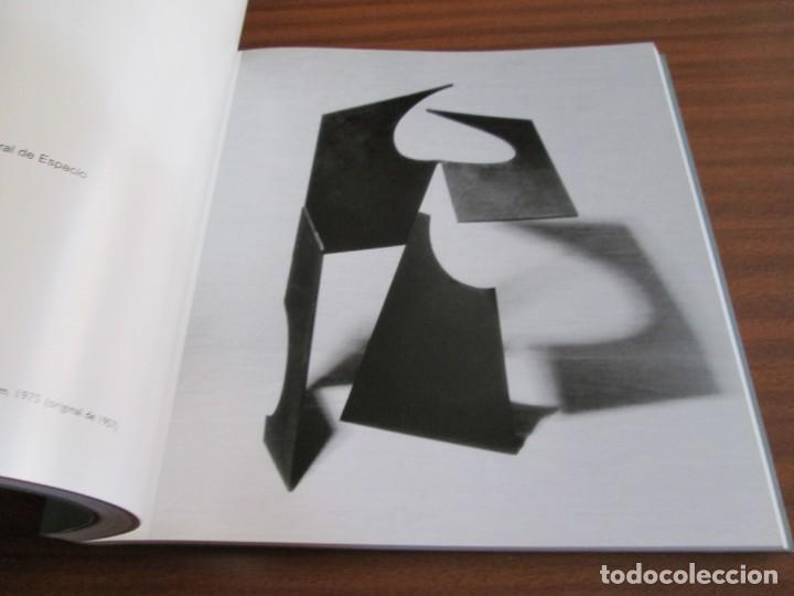 Libros de segunda mano: Oteiza: Paisajes &bull; Dimensiones - Foto 2