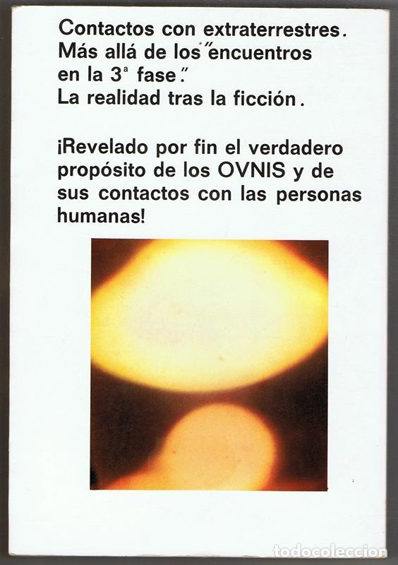 Libros de segunda mano: CUANDO LOS OVNIS ATERRIZAN HANS HOLZER - Foto 2