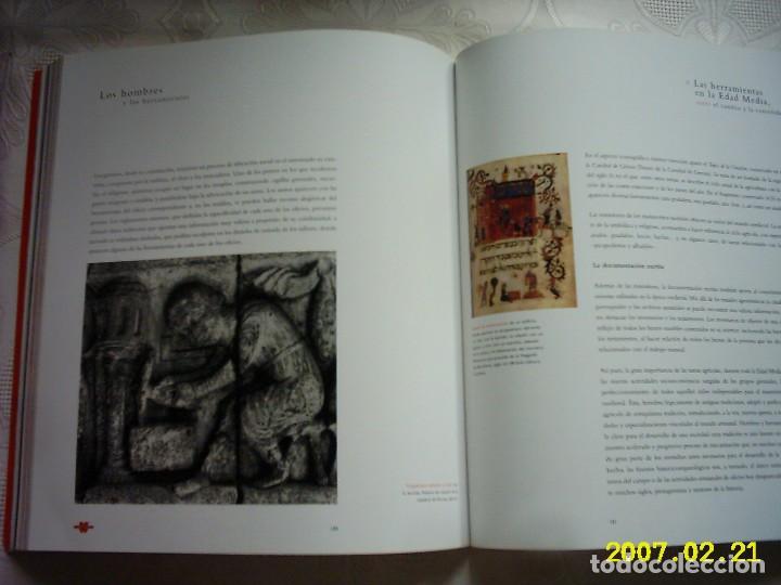 Libros de segunda mano: VV.AA. LOS HOMBRES Y LAS HERRAMIENTAS. 2002. PRIMERA EDICI&Oacute;N. - Foto 2