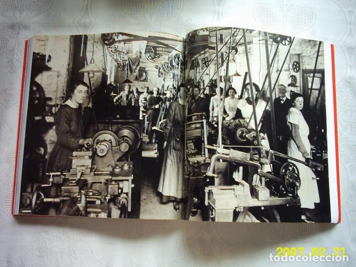 Libros de segunda mano: VV.AA. LOS HOMBRES Y LAS HERRAMIENTAS. 2002. PRIMERA EDICI&Oacute;N. - Foto 4