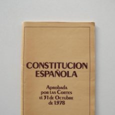Libros de segunda mano: CONSTITUCIÓN ESPAÑOLA 1978 VERSIÓN BILINGÜE CASTELLANO Y CATALÁN