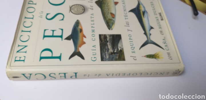 Libros de segunda mano: Enciclopedia de la pesca gu&iacute;a completa Blume 1995 - Foto 2