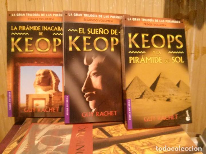 Libros de segunda mano: La gran trilog&iacute;a de las pir&aacute;mides, Guy Rachet, Ed Booket - Foto 1
