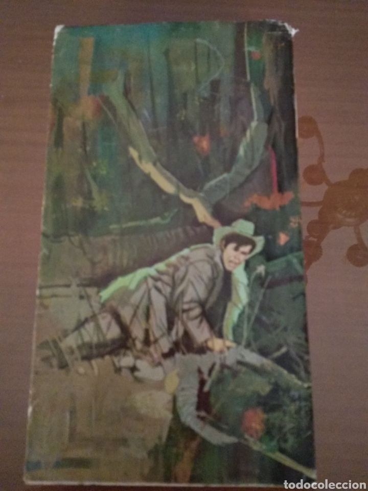 Libros de segunda mano: Con el llego el esc&aacute;ndalo. William Humphrey - Foto 2