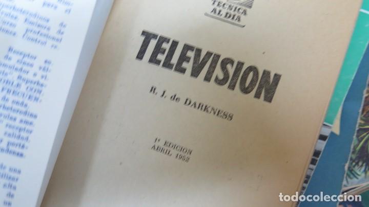 Libros de segunda mano: TELEVISION. DARKNESS - Foto 2
