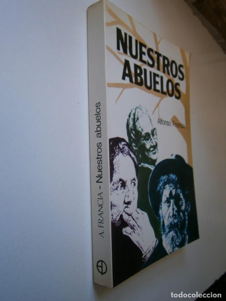 Libros de segunda mano: NUESTROS ABUELOS Alfonso Francia Paulinas 1983 EC - Foto 3