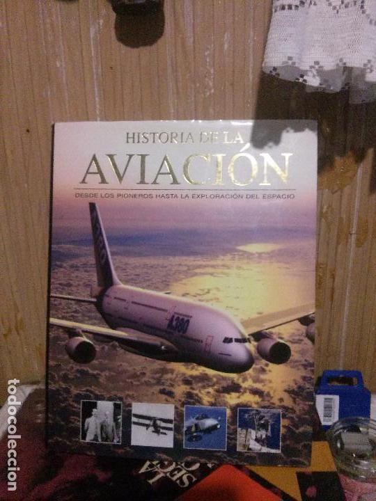 Libros de segunda mano: Historia de la aviaci&oacute;n, David Simons y Thomas Withinston, Ed P - Foto 1