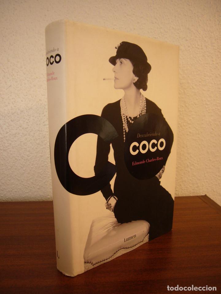 Libros de segunda mano: EDMONDE CHARLES-ROUX: DESCUBRIENDO A COCO (CHANEL) LUMEN, 2009. TAPA DURA. RARO.