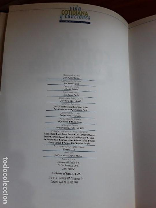 Libros de segunda mano: Vida cotidiana y canciones. Espa&ntilde;a de los 40 a los 90. Ed. Del Prado. - Foto 3