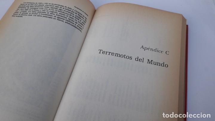 Libros de segunda mano: TERREMOTOS. (Bruce A. Bolt) - Foto 3