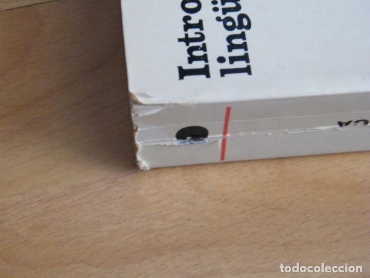 Libros de segunda mano: INTRODUCCI&Oacute;N EN LA LING&Uuml;ISTICA TE&Oacute;RICA - JOHN LYONS - EDITORIAL TEIDE - BARCELONA (1977) - Foto 2