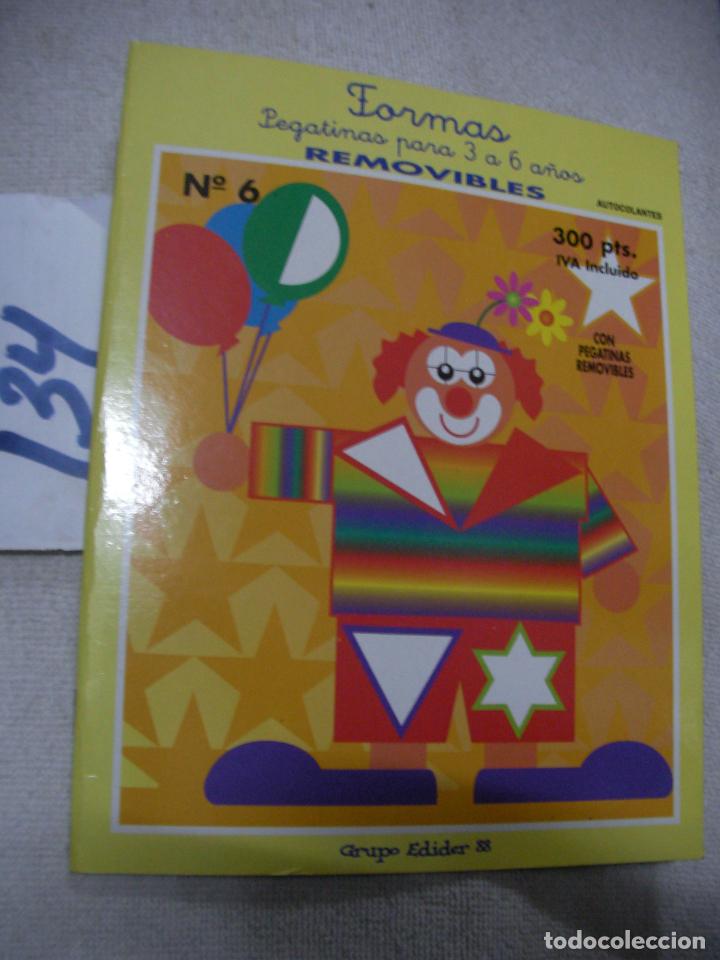 Libros de segunda mano: FORMAS - PEGATINAS REMOVIBLES - Foto 1