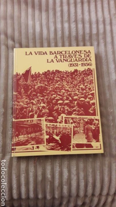 Libros de segunda mano: La vida barcelonesa a trav&eacute;s de La Vanguardia - Foto 1