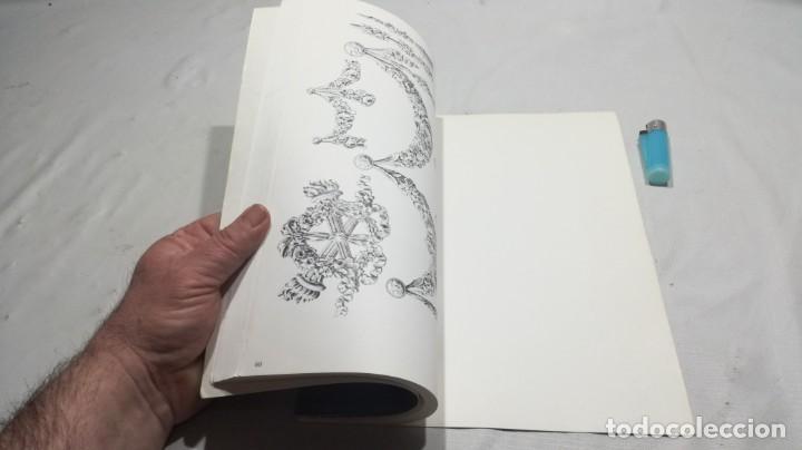 Libros de segunda mano: 1001 SCROLLS ORNAMENTS AND BORDERS - 1001 ORNAMENTOS Y BORDES - Foto 8