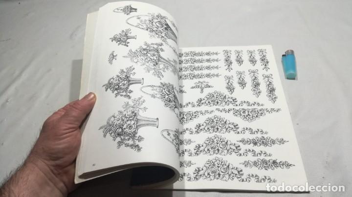 Libros de segunda mano: 1001 SCROLLS ORNAMENTS AND BORDERS - 1001 ORNAMENTOS Y BORDES - Foto 11