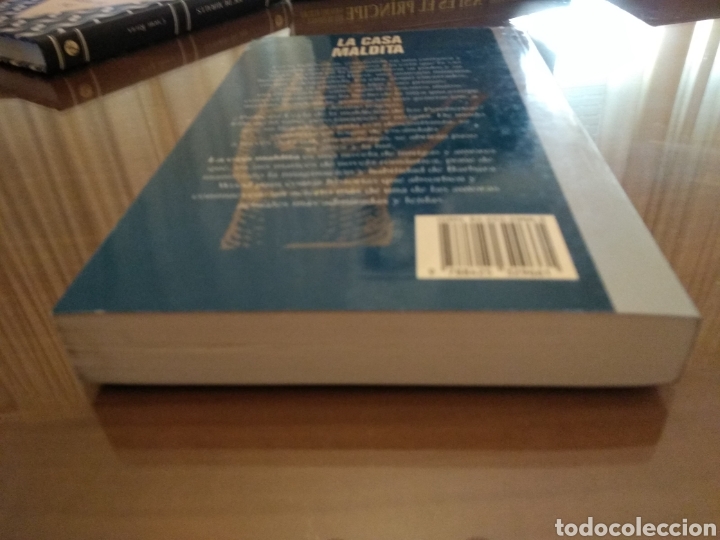 Libros de segunda mano: La casa maldita. Barbara Wood - Foto 3