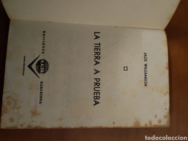 Libros de segunda mano: LA TIERRA A PRUEBA. JACK WILLIAMSON - Foto 2