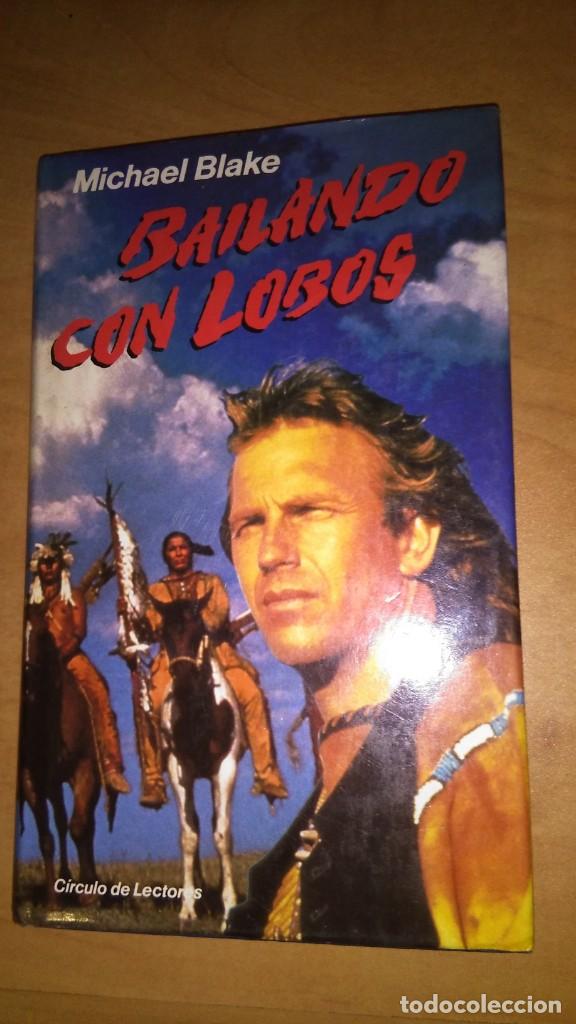 Libros de segunda mano: Libro, Bailando con lobos - Foto 1