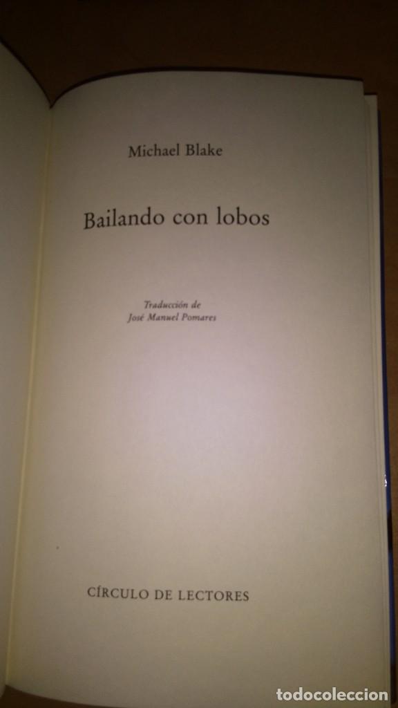Libros de segunda mano: Libro, Bailando con lobos - Foto 2